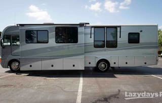 Recently Remodeled 2005 Fleetwood Pace Setter