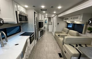 Coachmen Mirada, Your Dream Home on Wheels Awaits