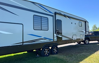 Sand Creek Stays RV 2022 Forest River Arctic Wolf