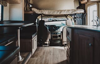 2017 Forest River RV Sunseeker 2500TS w/ Flex Mile