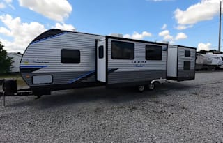 2022 Coachmen RV Catalina Legacy Family Fun Maker