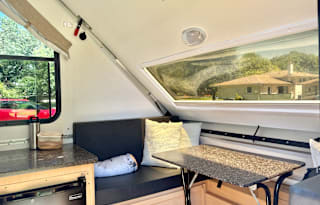 Cute + Minimal A-frame (Aliner)