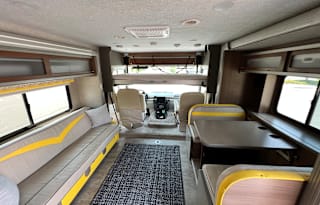 Charming 2015 Winnebago Tribute