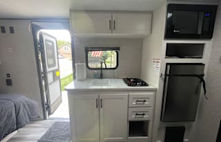Glacier RV Rental LLC