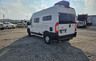 2022 Winnebago Solis Pocket 36A