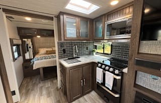 Nice and Ready to camp - with large bathroom!