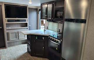 Offering early spring discount April -May