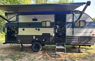Hotel on Wheels! !! 2022 Forest RV  Wolf Pup 17JG