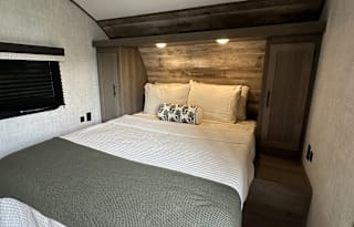 2022 Gulf Stream RV Kingsport Ultra Lite 248BH