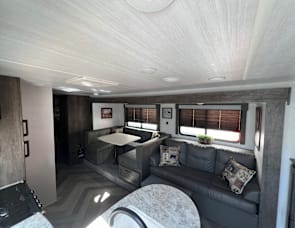 Forest River RV Wildwood X-Lite 282QBXL