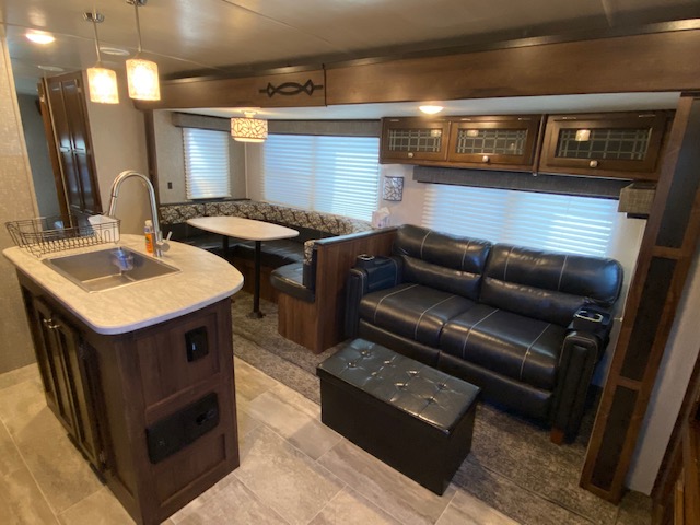 36.0 Wilderness 3250BS Travel Trailer RV Rental near White City, UT ...