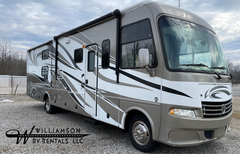 (Unit 29) 2013 Thor Daybreak 34BD with bunkbeds | RVshare