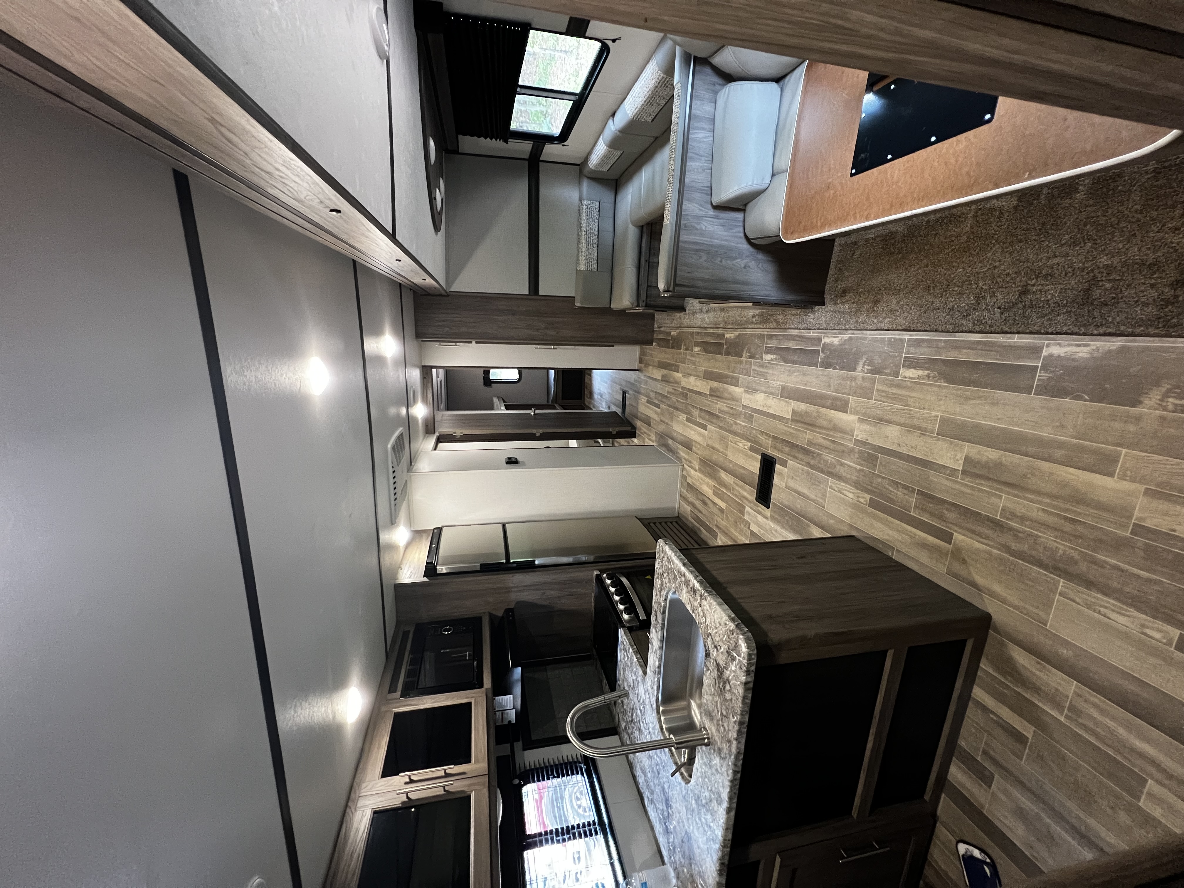 CAMPER　37 7e99abac36b229dfbc5f343d8e38f3