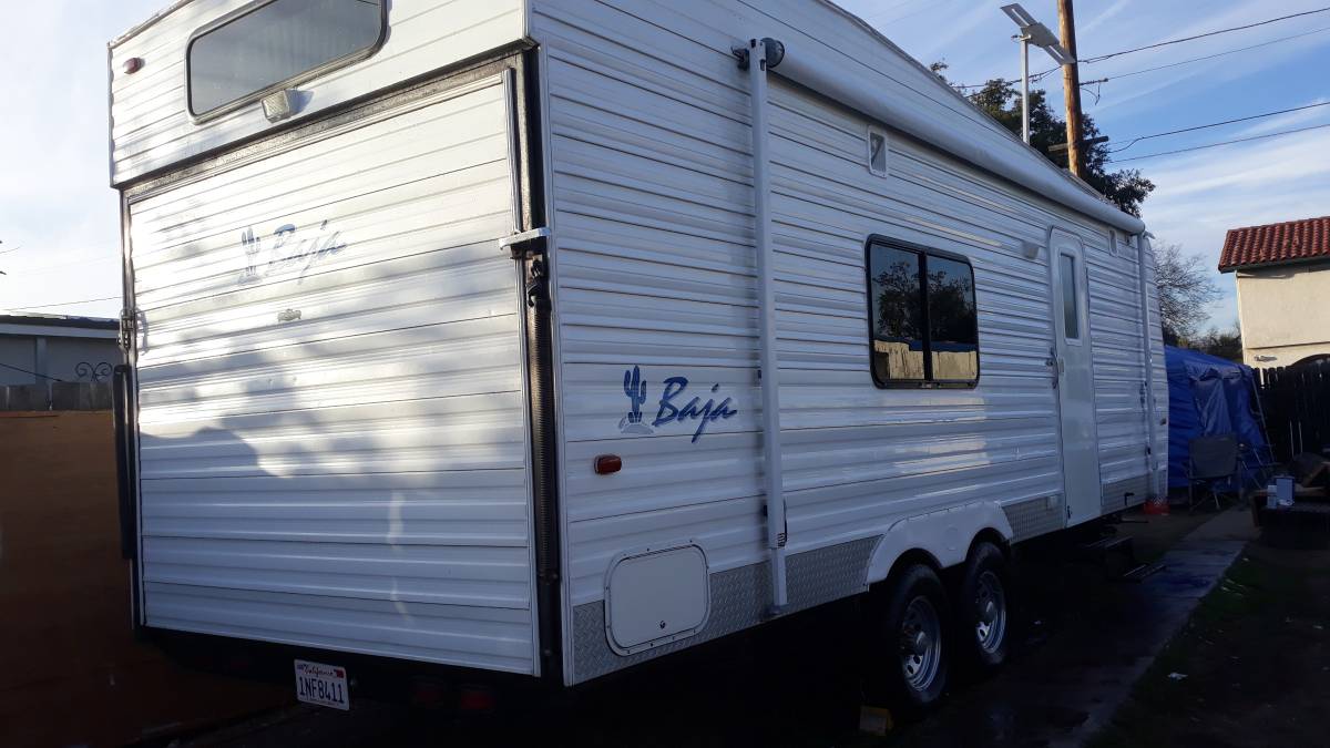 A Tidy & Travel-Ready RV Shower – Barry Good Times