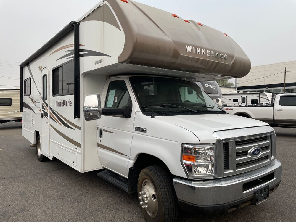 2017 Minnie Winnie 25B RV Rental near Millcreek, UT | RVshare