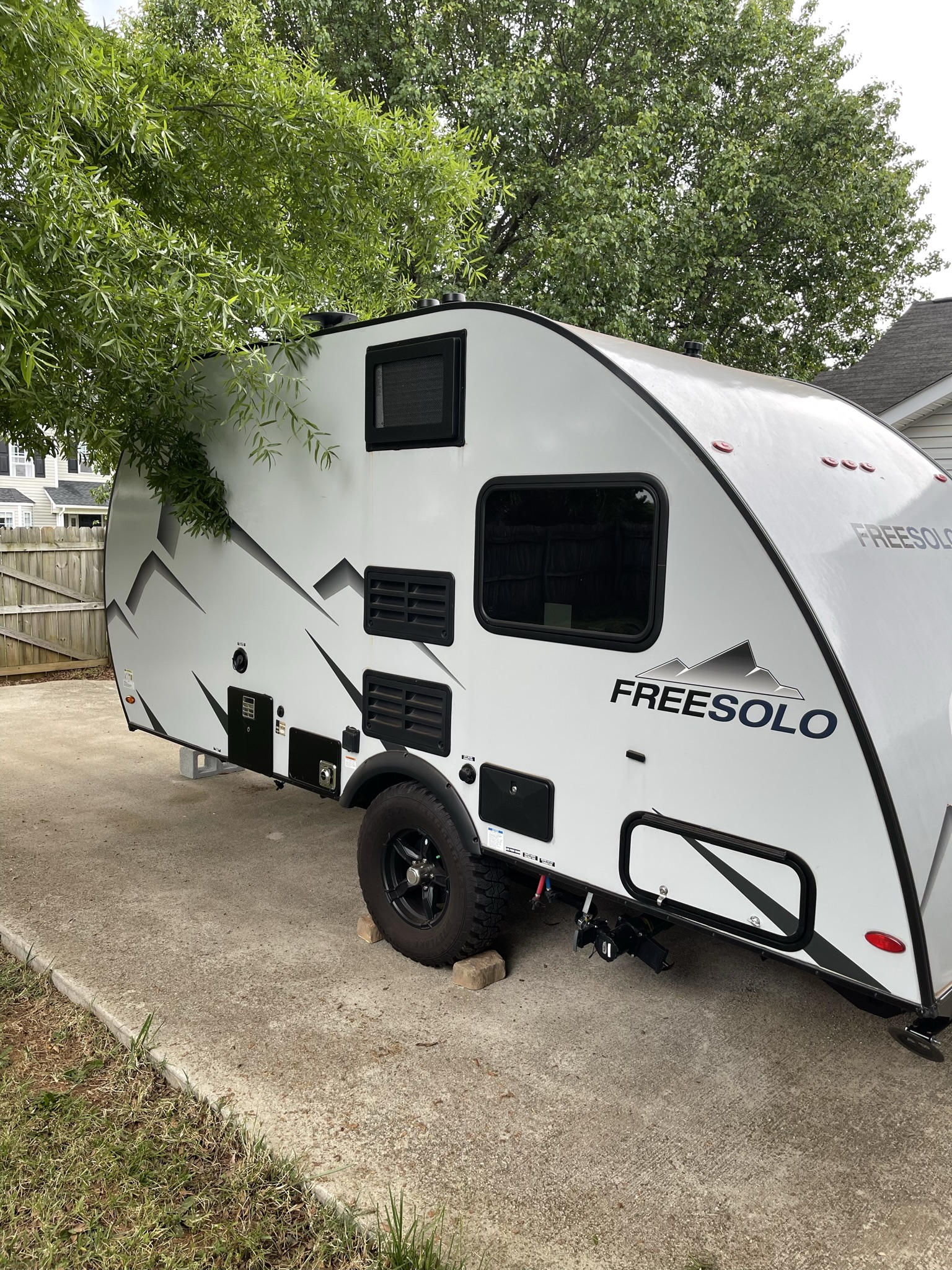 free solo fam travel trailer