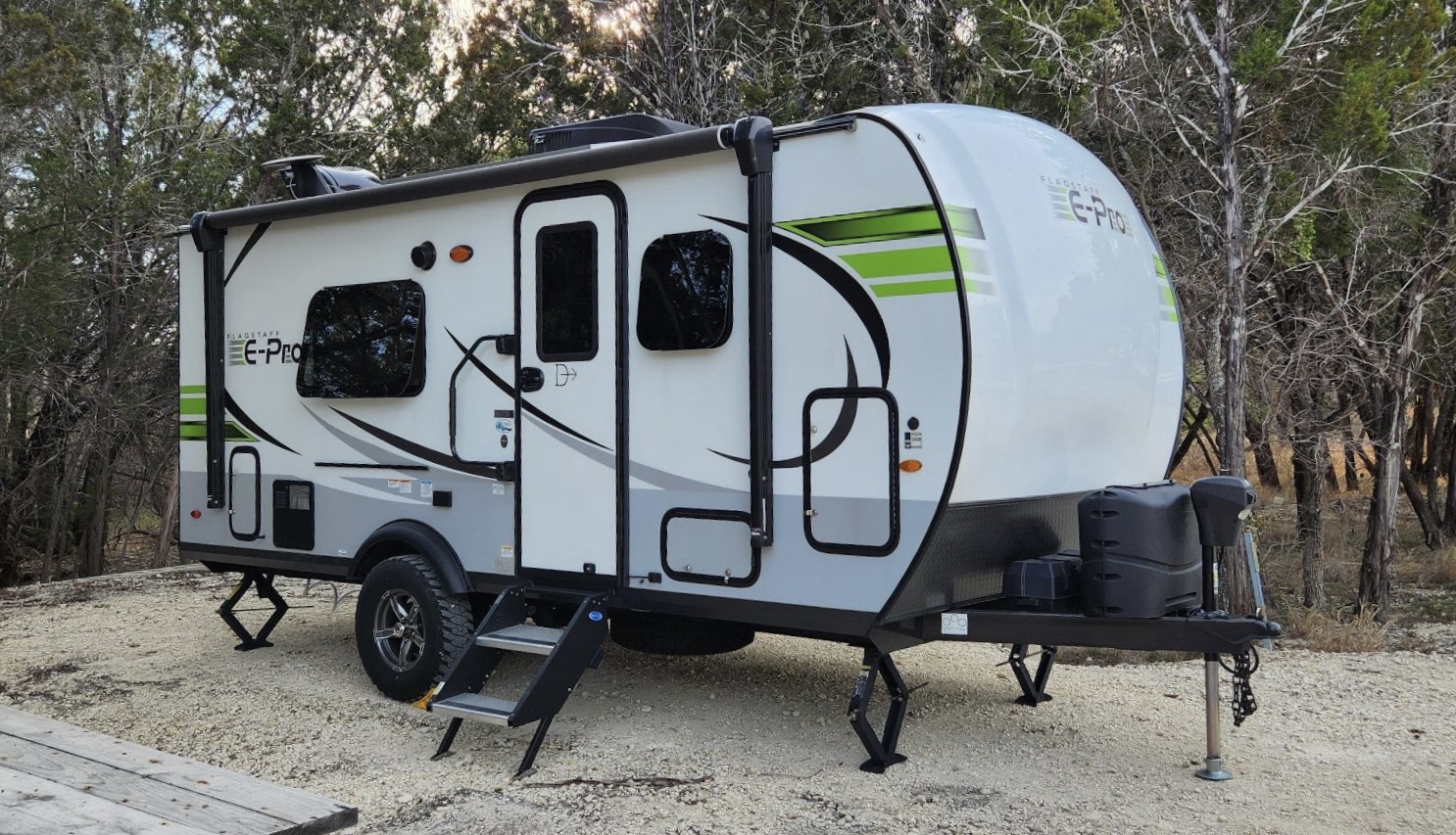 Ultralight, Roadtrip Ready - Flagstaff 20ft Camper | RVshare