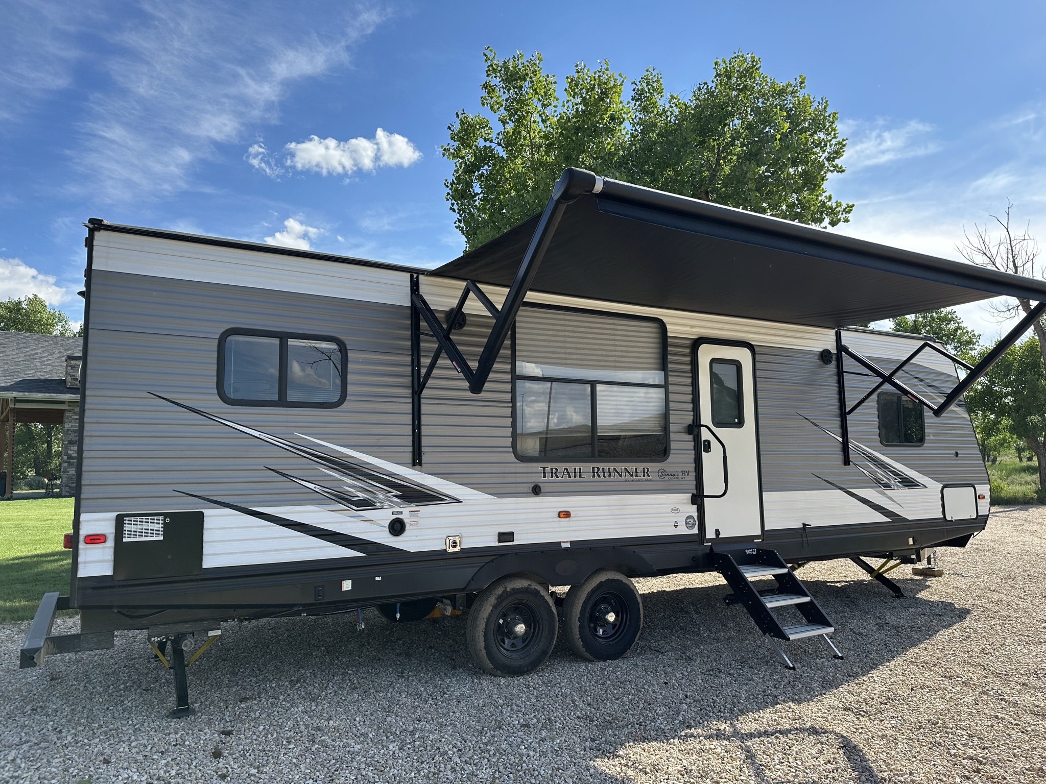 2021 Trail Runner 27 RKS RV Rental near Evansville, WY | RVshare