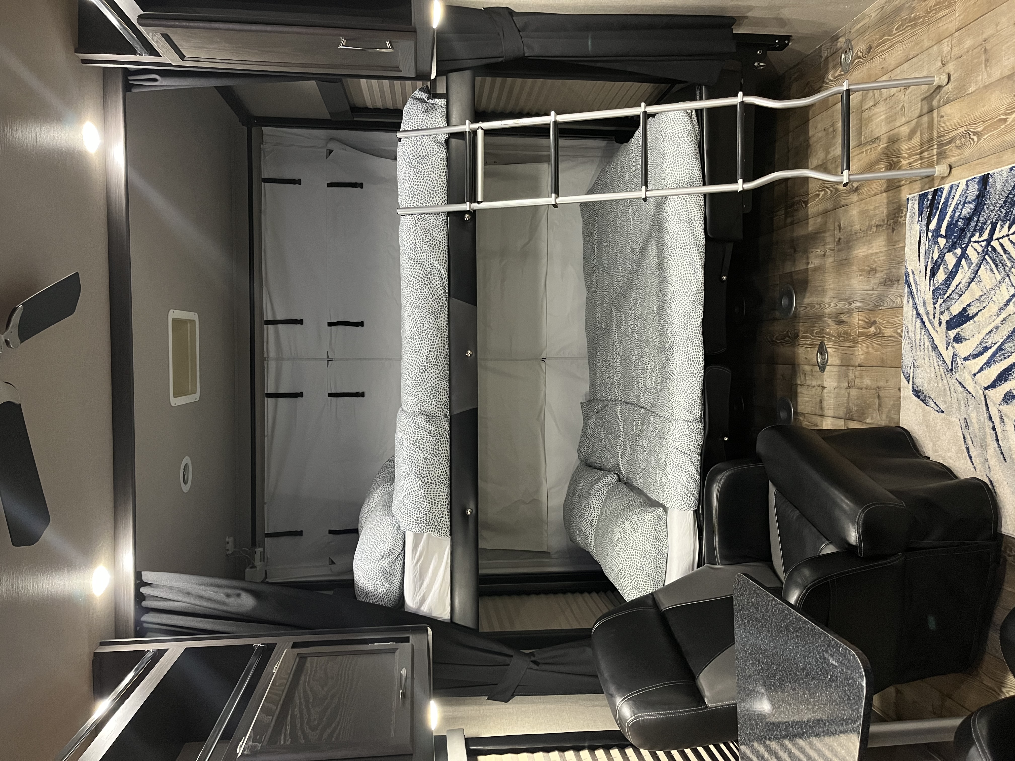 41.0 Genesis Supreme 40 CR Fifth Wheel | RVshare 41.0 Genesis Supreme 40 CR Fifth Wheel | RVshare