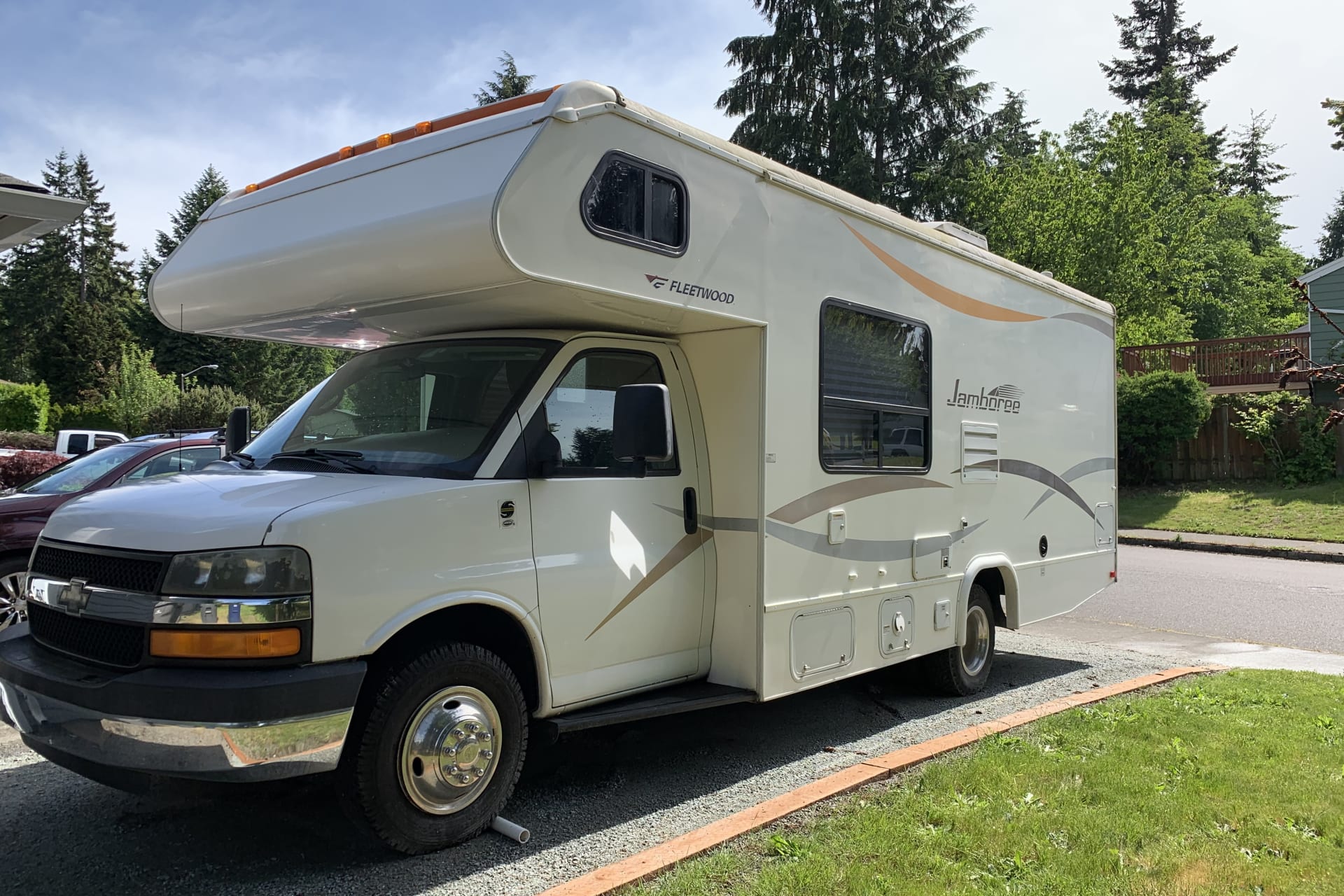 Fleetwood Rv Jamboree D Class C Motor Home Rv For Rent