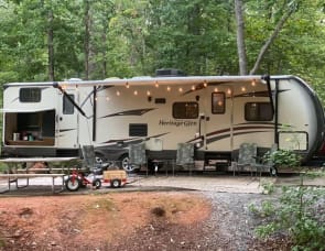 Forest River RV Wildwood Heritage Glen 312QBUD