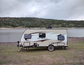 Pacific Coachworks Sea Breeze 16BB