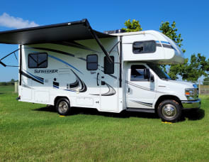 Forest River RV Sunseeker 2290S Ford