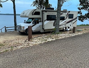 Thor Motor Coach Four Winds 28Z