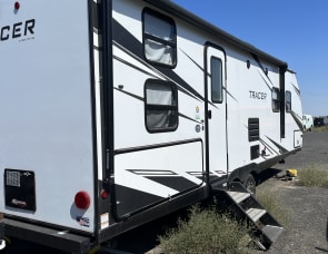 Forest River RV prime time Tracer 27bhs