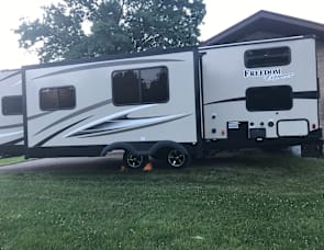 Coachmen Freedom Express
