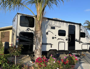 Forest River RV Cherokee Wolf Pup Black Label 17JGBL