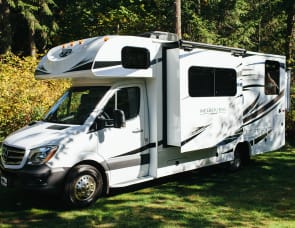 Mercedes Jayco Melbourne 24K 02