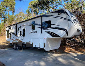 Keystone RV Raptor 300MP