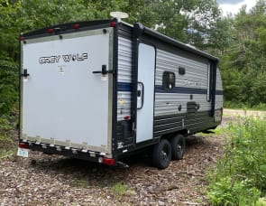 Forest River RV Cherokee Grey Wolf 19RR