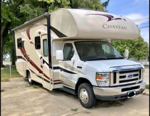 Thor Motor Coach Chateau 24C