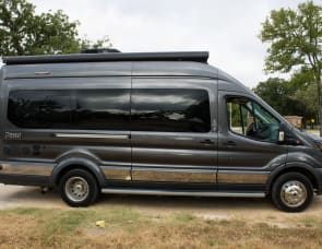 Winnebago Paseo 48P