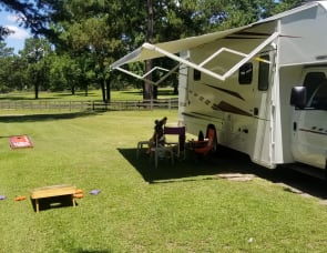 Winnebago Outlook 27D