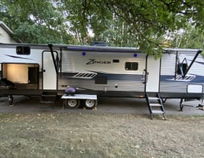 CrossRoads RV Zinger ZR328SB