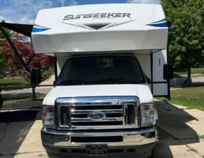 Forest River RV Sunseeker Classic 3010DS Ford