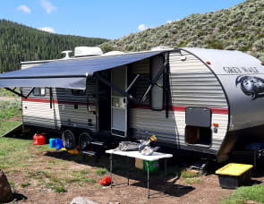 Forest River RV Cherokee Grey Wolf 22RR