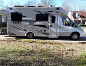 Thor Motor Coach Gemini 23TR