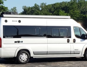 Winnebago Travato 59GL