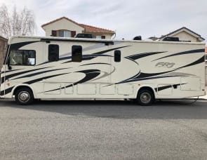 Forest River RV FR3 32DS