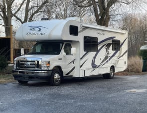 Thor Motor Coach Chateau 27R