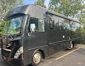 Thor Motor Coach ACE 30.2