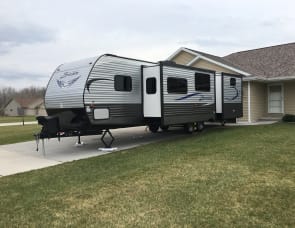 Rv Rental Green Bay Wi Motorhome Camper Rentals In Wi
