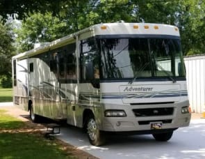 Winnebago Adventurer 37F