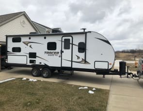 Prime Time RV Tracer Breeze 24DBS