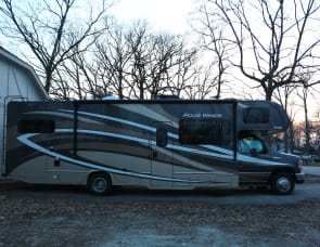 Thor Motor Coach Four Winds 31W