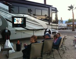 2012 Fleetwood 40G with Bunk Beds, Sleeps 8, Loaded